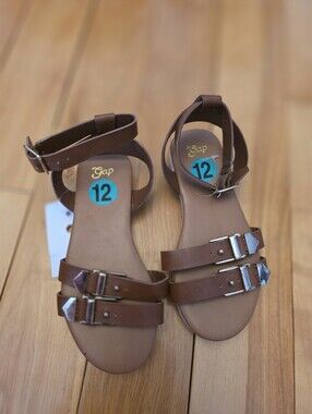 Girls Gap Sandals NEW